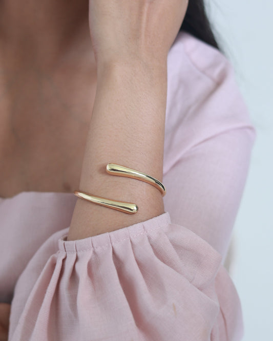 The Arcus Bangle Bracelet