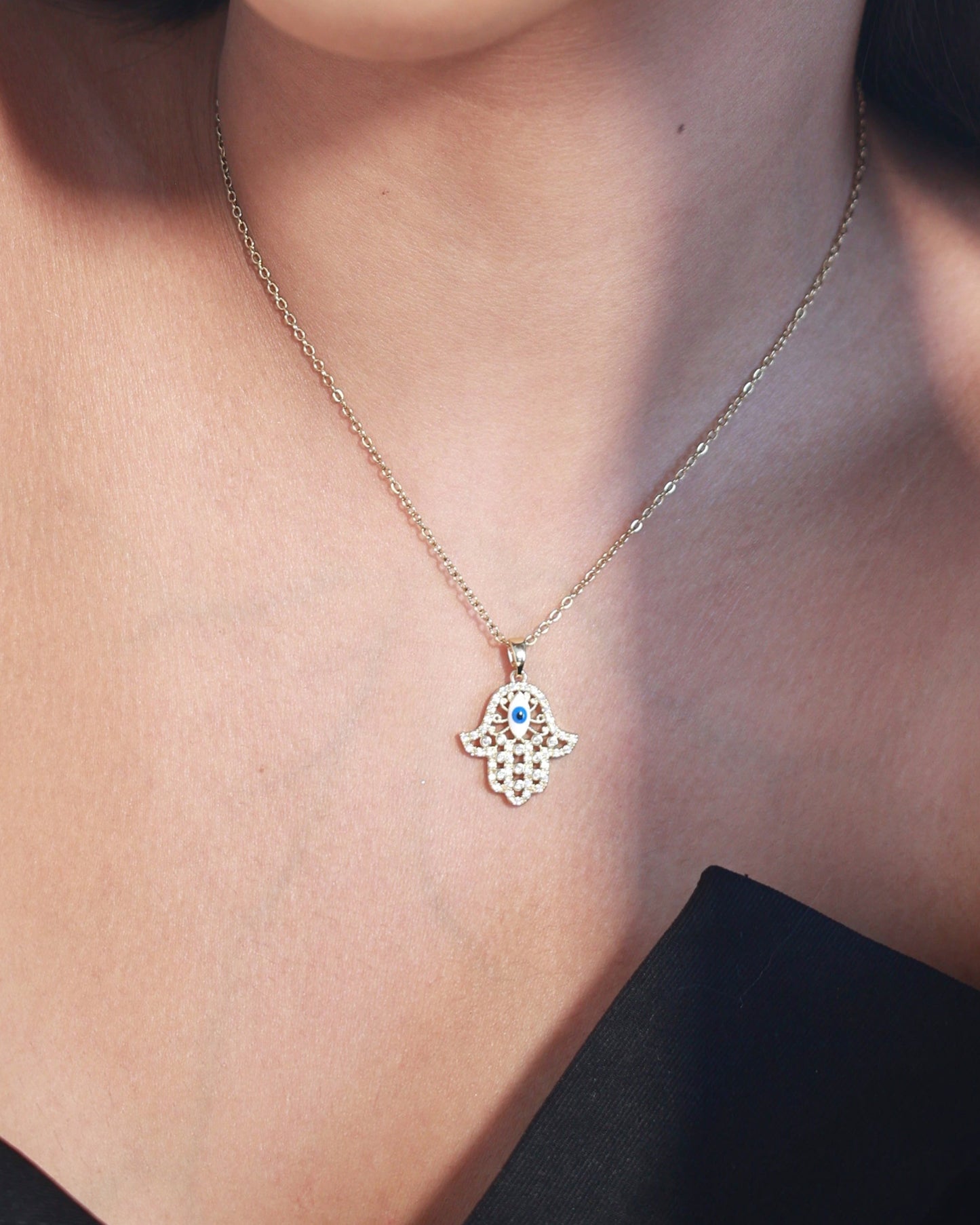 The Twinklea Necklacce