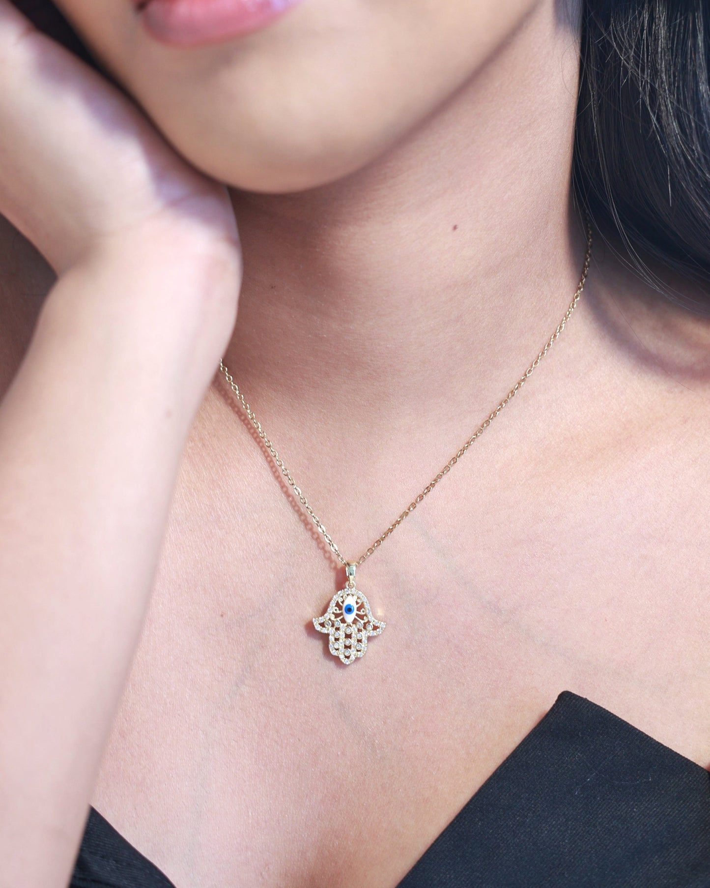 The Twinklea Necklacce