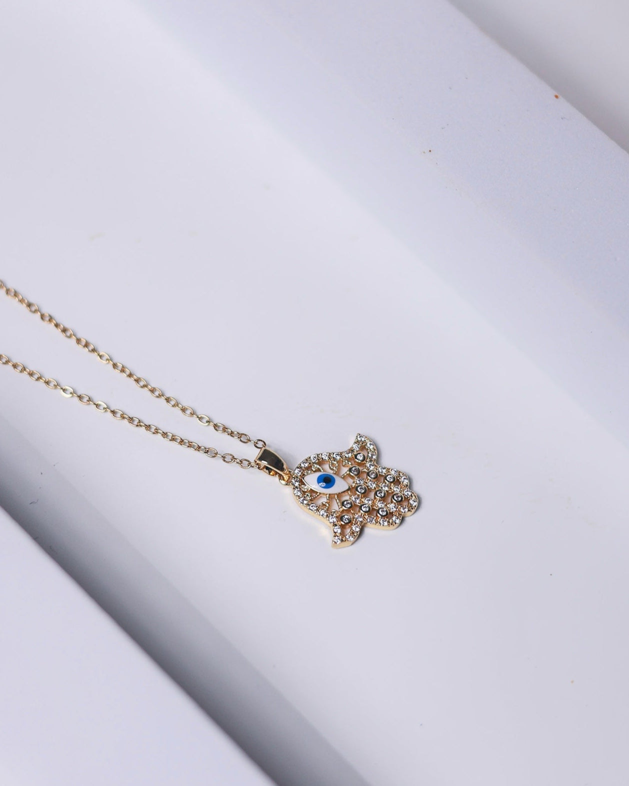 The Twinklea Necklacce